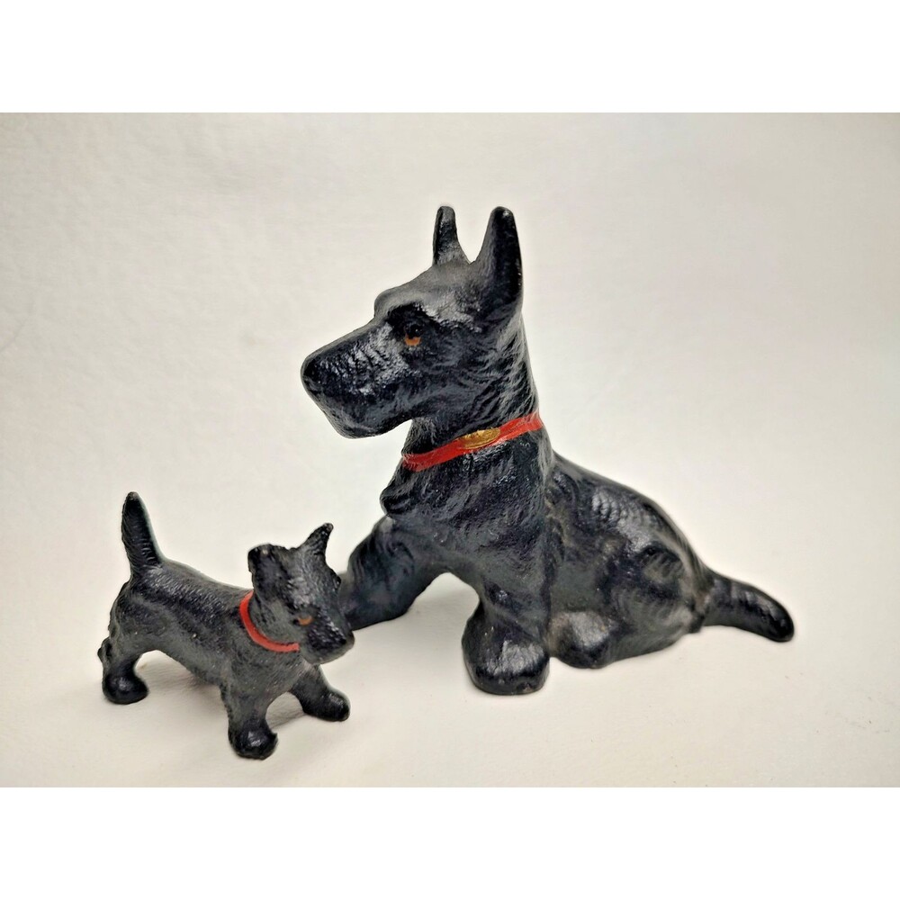 2 Vintage Cast Iron Hubley Dog Scotty Scottish Terrier 3" & 1-1/4" Miniature